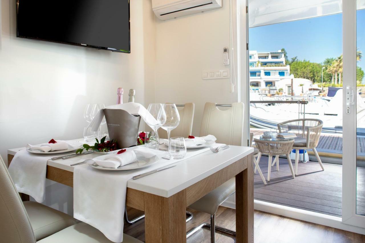 Portoverde Luxury Houseboat Misano Adriatico Ngoại thất bức ảnh
