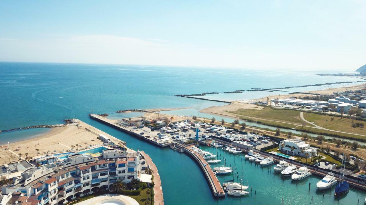 Portoverde Luxury Houseboat Misano Adriatico Ngoại thất bức ảnh